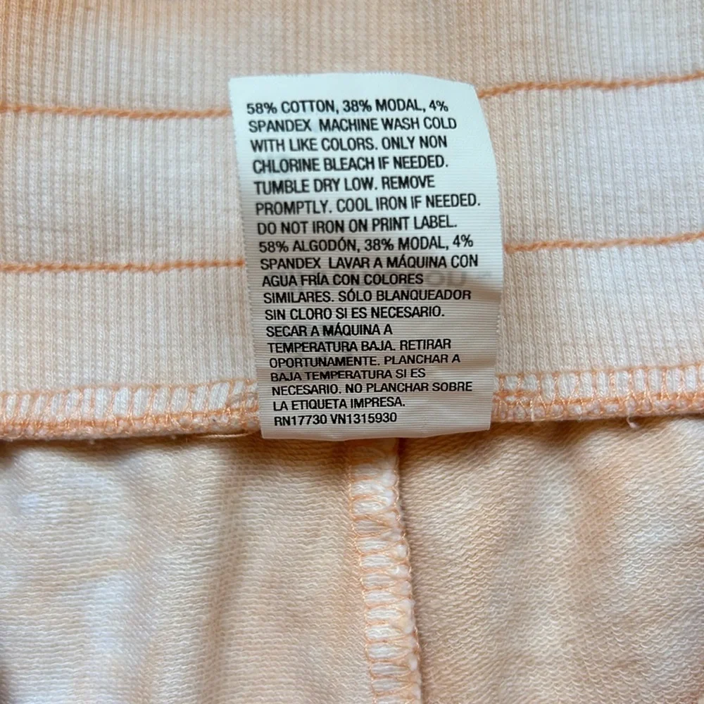 ALL IN MOTION Tie-Dye  High Waisted Shorts Size Small - Picture 11 of 11